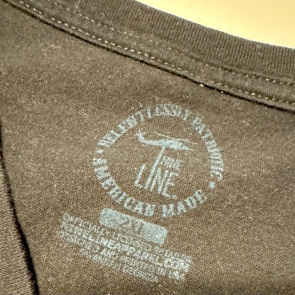 Women’s Nine Line Tshirt - Picture 3 of 4